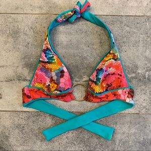 Reversible halter bikini top with ring detail